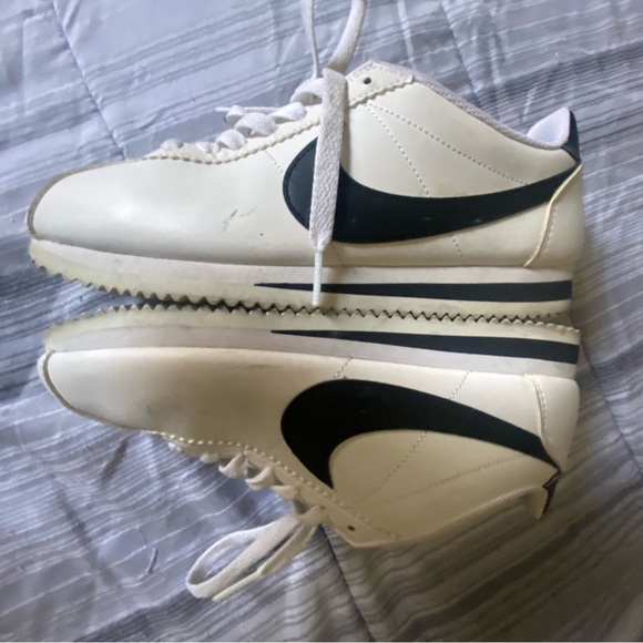 USED NIKE CORTEZ 🎉 - Picture 7 of 9